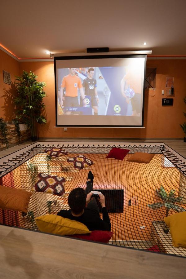 Capsule Marrakech I Chicha I Sauna I Balneo I Console Ps5 I Cinema Trith-Saint-Leger 외부 사진