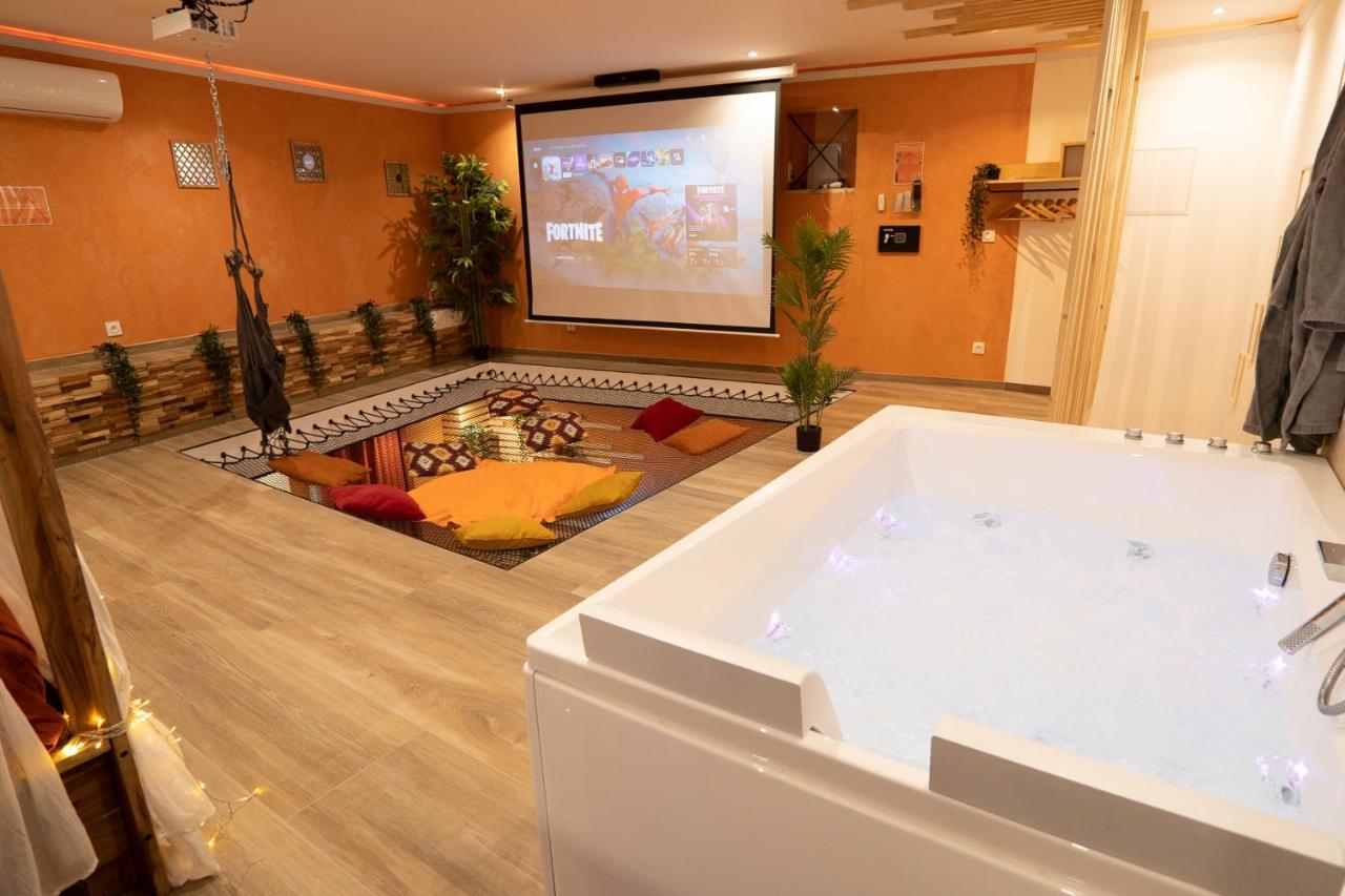 Capsule Marrakech I Chicha I Sauna I Balneo I Console Ps5 I Cinema Trith-Saint-Leger 외부 사진